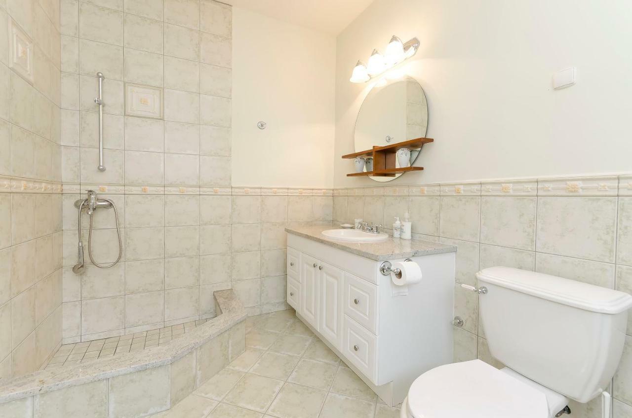 Apartment Canada Dream Vacation Srima Luaran gambar