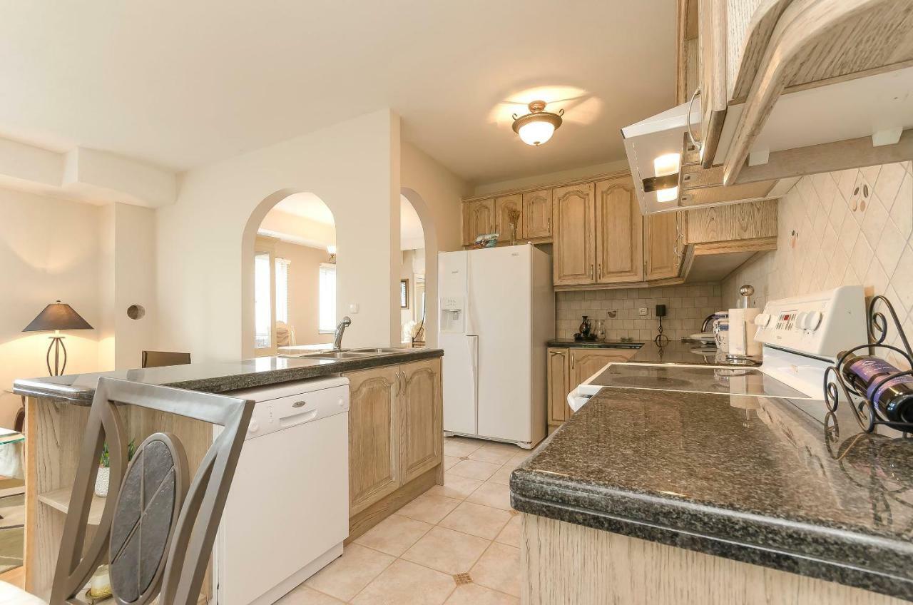 Apartment Canada Dream Vacation Srima Luaran gambar