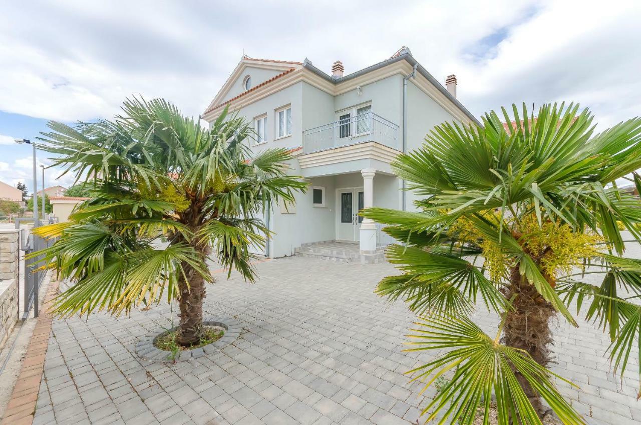 Apartment Canada Dream Vacation Srima Luaran gambar