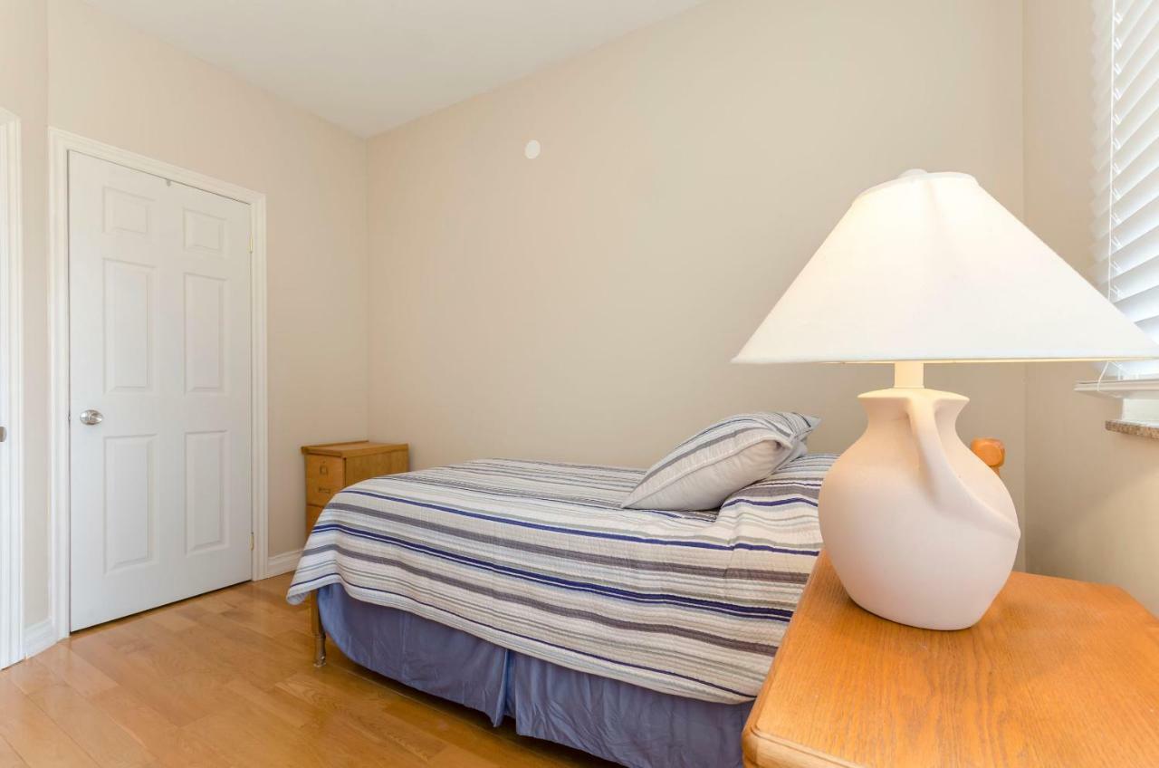 Apartment Canada Dream Vacation Srima Luaran gambar