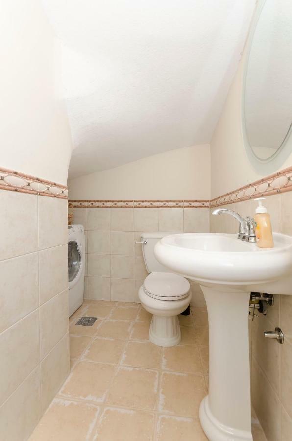 Apartment Canada Dream Vacation Srima Luaran gambar