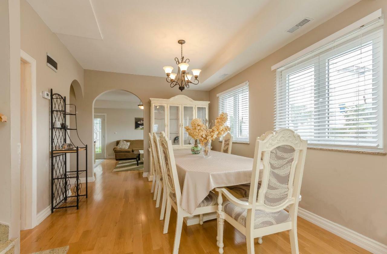 Apartment Canada Dream Vacation Srima Luaran gambar